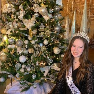 Meet your Posher, Darbee